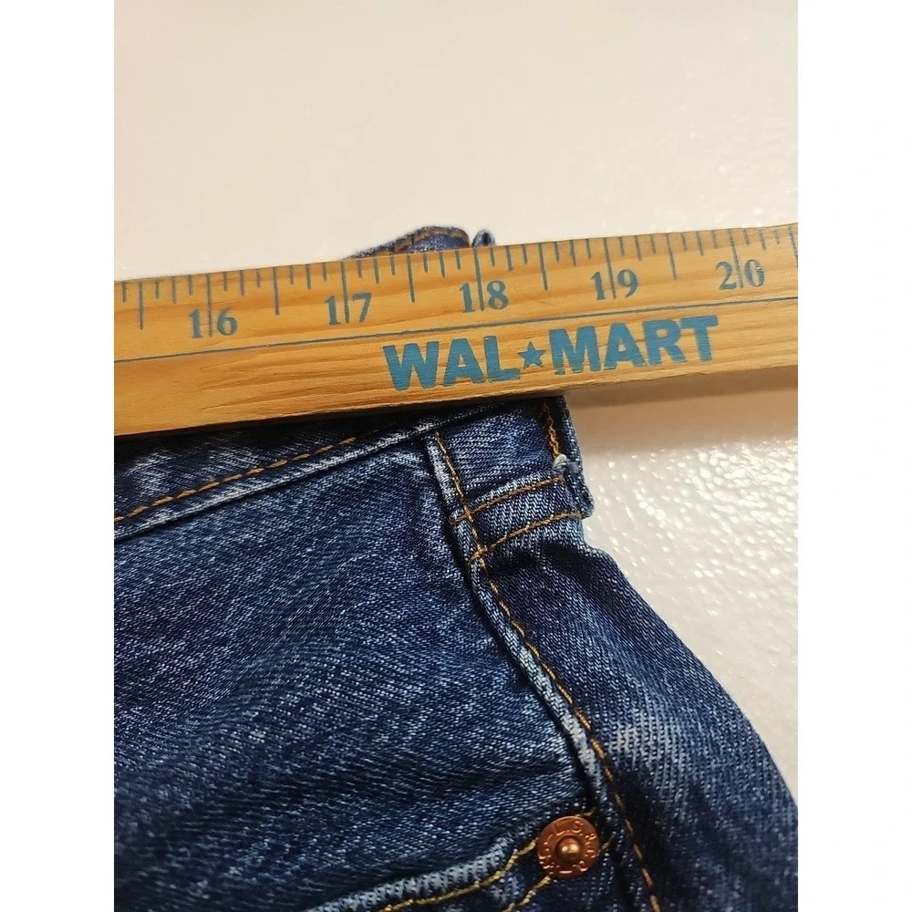 LEVIS 501 Men Size 38x32 Button Fly Original Fit Straight Leg 100% Cotton Jeans